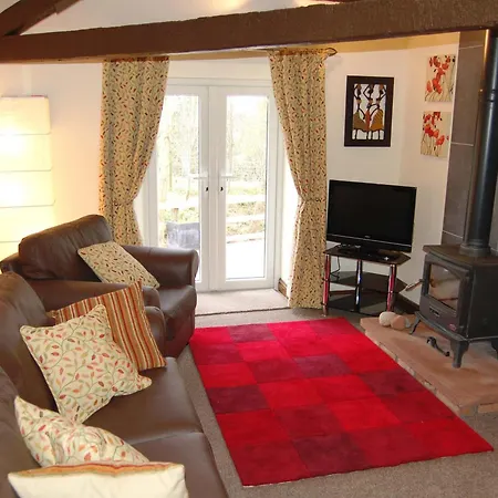 بيت للعطل Nuthatch Westward